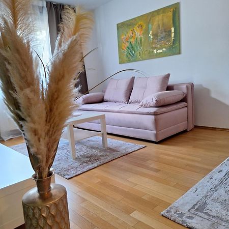 Apartman Lory, Zagreb, Downtown, With Own Parking In The Garage Exteriér fotografie